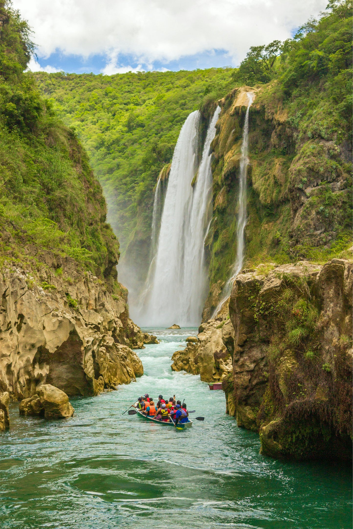 Puncak & Bali Luxury Trip – 5 Nights of Nature, Adventure & Relaxation